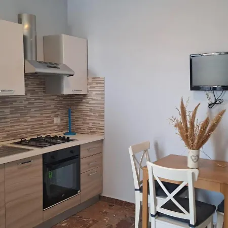 Daire La Casa Di Nino Siraküza